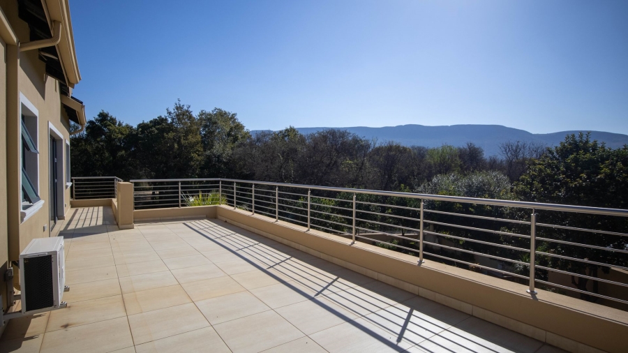 4 Bedroom Property for Sale in The Coves North West